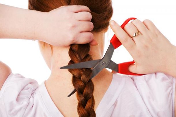 Por la crisis, en EE.UU. las mujeres salen a vender pelo, óvulos y leche materna