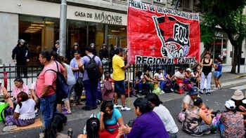 yerbatazo: productores regalaran kilos de yerba ante la crisis del sector yerbatazo: productores regalaran kilos de yerba ante la crisis del sector