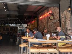 Gastronomía en pandemia: la Ciudad podría habilitar el interior de los salones este fin de semana