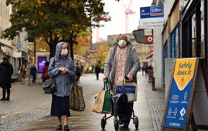 Europa le exige a Pfizer y AstraZeneca que cumplan con los contratos por las vacunas