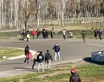 VIDEO: Dos corredores se agarraron a trompadas en una competencia de Karting