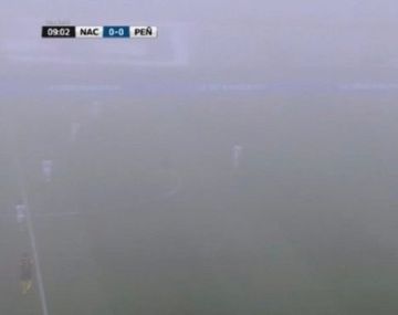 El clásico uruguayo fue tapado por la niebla y estallaron los memes