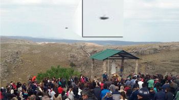 Una mujer dice haber visto un Ovni en la celebración de la Virgen de la Cobrera. Una mujer dice haber visto un Ovni en la celebración de la Virgen de la Cobrera.