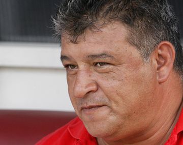 Claudio Borghi fue suspendido por la FIFA hasta el año que viene