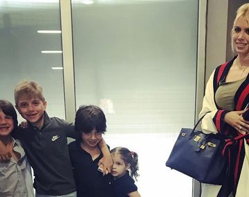 Wanda y sus hijos Valentino, Constantino, Benedicto, Francesca e Isabella