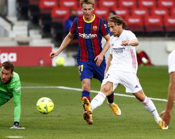 Real Madrid venció por 3-1 al Barcelona y se quedó con el clásico