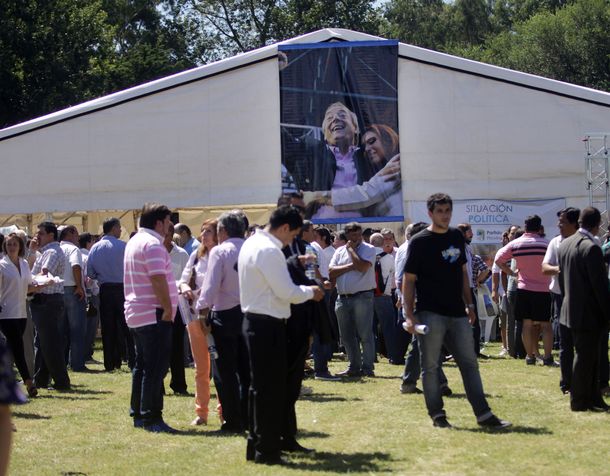 El PJ analiza y prepara candidatos para 2015, en un final que aún es incierto