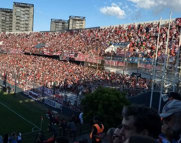 Hubo problemas a la entrada de Estudiantes - River por tickets truchos