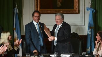 scioli firmo un convenio con el rector de la uba para los empleados municipales scioli firmo un convenio con el rector de la uba para los empleados municipales
