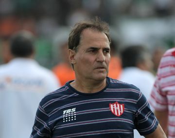 Un DT de Primera prendió fuego a sus jugadores