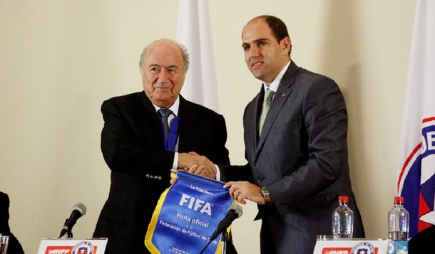 Sigue el escándalo en FIFA: el ex presidente del fútbol chileno se declaró culpable de sobornos