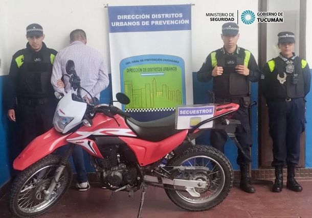 Motochorros detenidos en Tucumán. Foto: @AlvaroMejuto Motochorros detenidos en Tucumán. Foto: @AlvaroMejuto