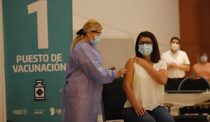 Avanza el plan de vacunación: entre el lunes y el martes se distribuirán más de 1.500.000 dosis de Sinopharm
