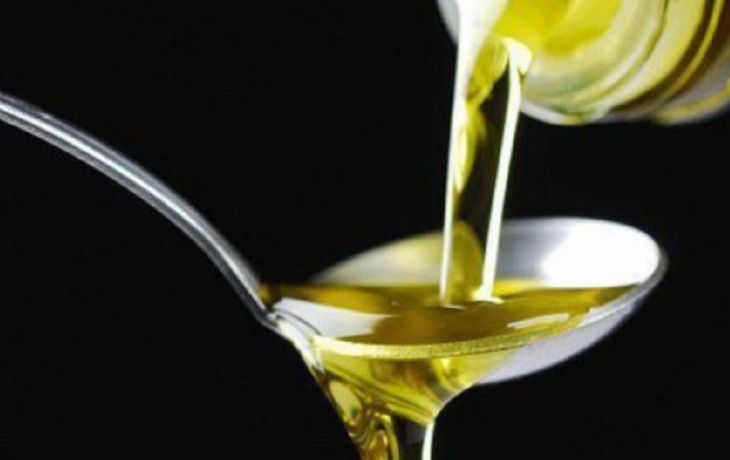 Prohíben la comercialización de varios aceites, budines, especias y productos médicos