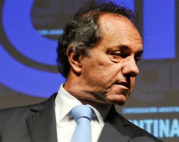 Scioli depositó la primera cuota y busca que sean sólo dos