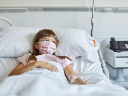 Revelan los 2 síntomas más comunes en los niños internados por el nuevo brote de hepatitis