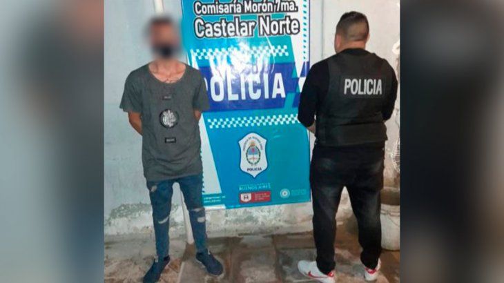 Castelar: un hombre intentó robar una mochila en el tren, los pasajeros lo retuvieron y terminó detenido