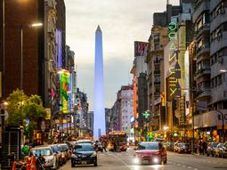 exodo de uruguayos hacia argentina: casi no quedan pasajes para el fin de semana largo exodo de uruguayos hacia argentina: casi no quedan pasajes para el fin de semana largo