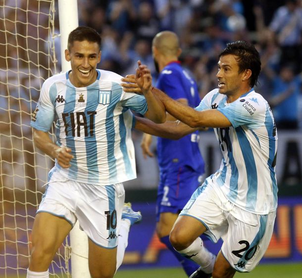 Matías Rojas marcó un doblete en el primer tiempo