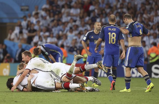 El oportunista de siempre: el hijo de Ángel Cappa celebró la derrota argentina
