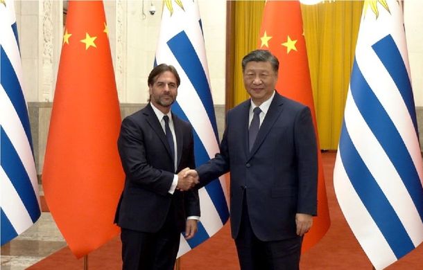 Luis Lacalle Pou y Xi Jinping en su reunión de Estado.