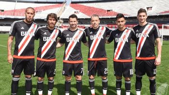 esta es la nueva camiseta de river que homenajea a angel labruna esta es la nueva camiseta de river que homenajea a angel labruna