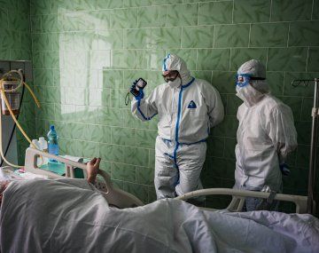 Por la variante Delta