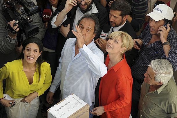 Votó Scioli: Como dice el tango, hemos quedado mano a mano