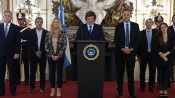 milei celebro el fallo de ypf pero anuncio una ley anti-expropiaciones milei celebro el fallo de ypf pero anuncio una ley anti-expropiaciones