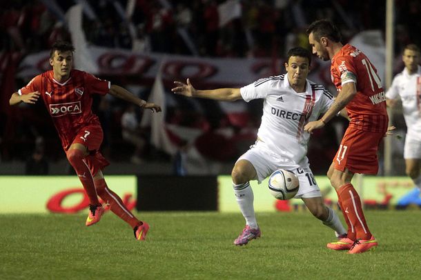 Independiente arrancó el verano con una victoria ante Estudiantes en Mar del Plata