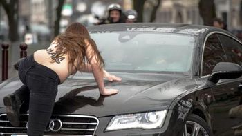 feministas atacaron a ex director del fmi acusado de proxenetismo feministas atacaron a ex director del fmi acusado de proxenetismo