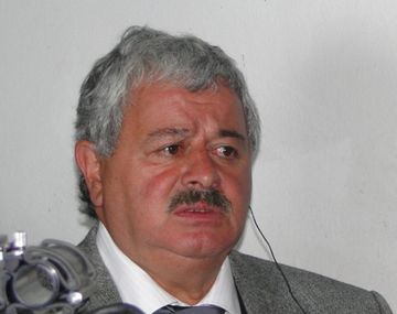 El periodista deportivo Tití Fernández se puso una heladería