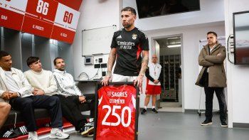 el elogio de mourinho a otamendi en espanol: merece que hable... el elogio de mourinho a otamendi en espanol: merece que hable...