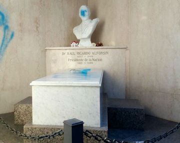 Así quedó el Mausoleo de Alfonsín