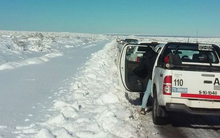 La nevada en Neuquén bloqueó rutas - Crédito:&nbsp;lmneuquen.com