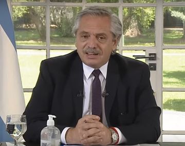 Alberto Fernández anunció la incorporación de un millón de chicos a la AUH