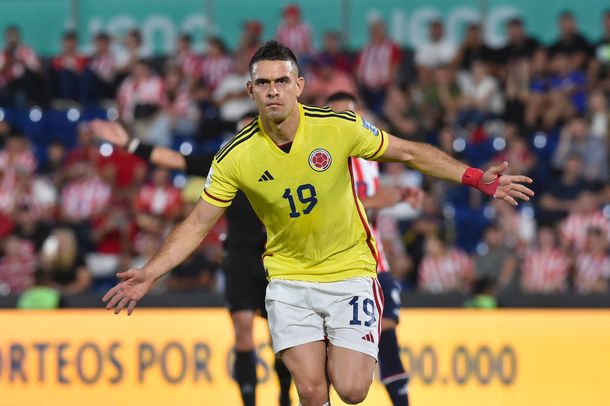 Eliminatorias Sudamericanas: con gol de Santos Borré, Colombia ganó en Paraguay y sigue invicto