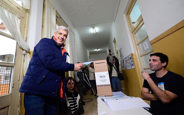 Domínguez: El peronismo bonaerense es el único que hace las PASO