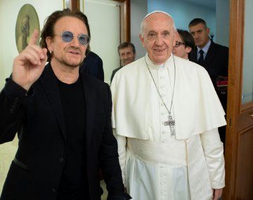 El papa Francisco lanza junto a Bono un movimiento por el medio ambiente