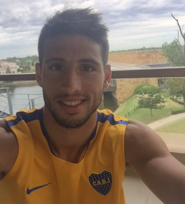 Jonathan Calleri y su selfie provocativa: Para vos que me querés ensuciar