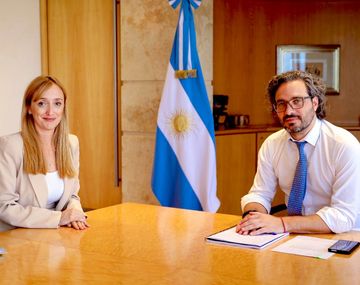 La foto de Santiago Cafiero con Anabel Fernández Sagasti