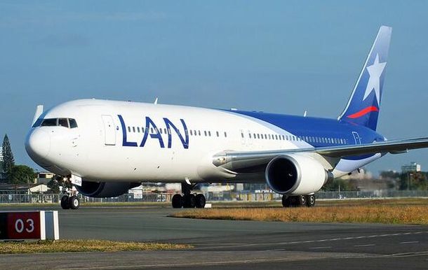 Un avión de LAN debió aterrizar en Mendoza por una supuesta amenaza de bomba