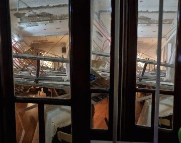 Derrumbe en Caballito: se cayó el techo de un salón de fiestas en medio de un cumpleaños