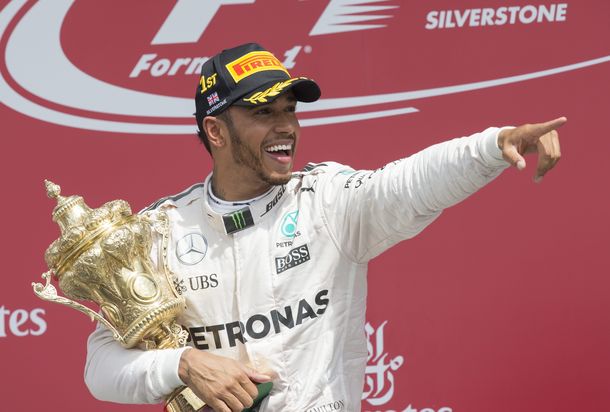 Hamilton ganó en Silverstone y acecha al líder de la Fórmula 1