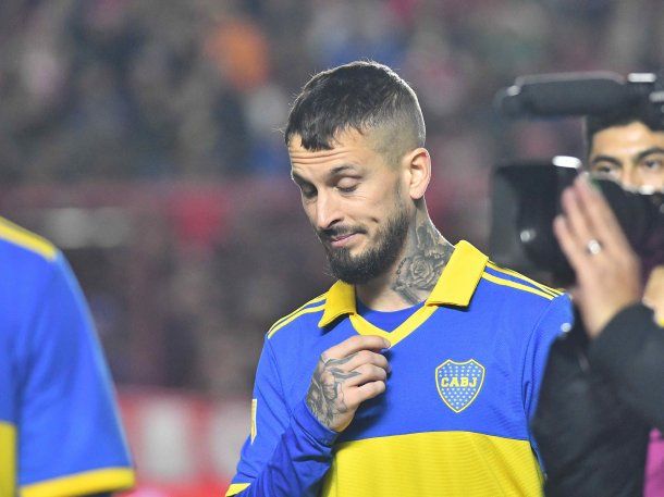 Las cargadas a Benedetto por los penales en medio del partido ante Argentinos