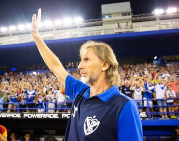 No pudo: Ricardo Gareca presentó la renuncia como entrenador de Vélez