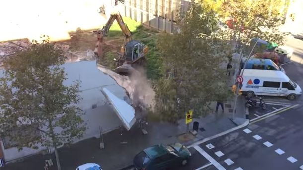 Mirá por qué no hay que dejar el auto cerca de una obra en construcción