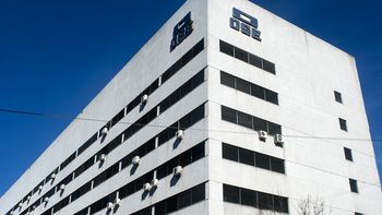 polemica por la bomba de humo en ose, presentaran denuncia penal polemica por la bomba de humo en ose, presentaran denuncia penal