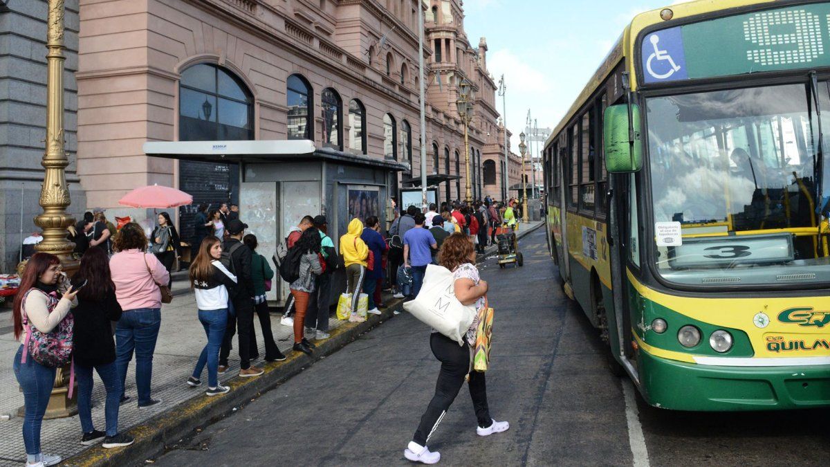 PARO DE COLECTIVOS de la UTA en el AMBA: qué líneas de la empresa ...