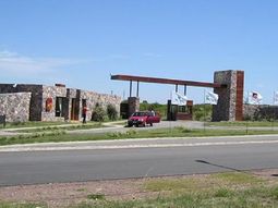 brutal femicidio en cordoba: se colo en un country y apunalo a su ex brutal femicidio en cordoba: se colo en un country y apunalo a su ex